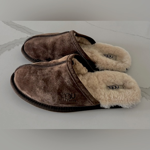 UGG W9 Scuff Slipper Espresso - Picture 2 of 8